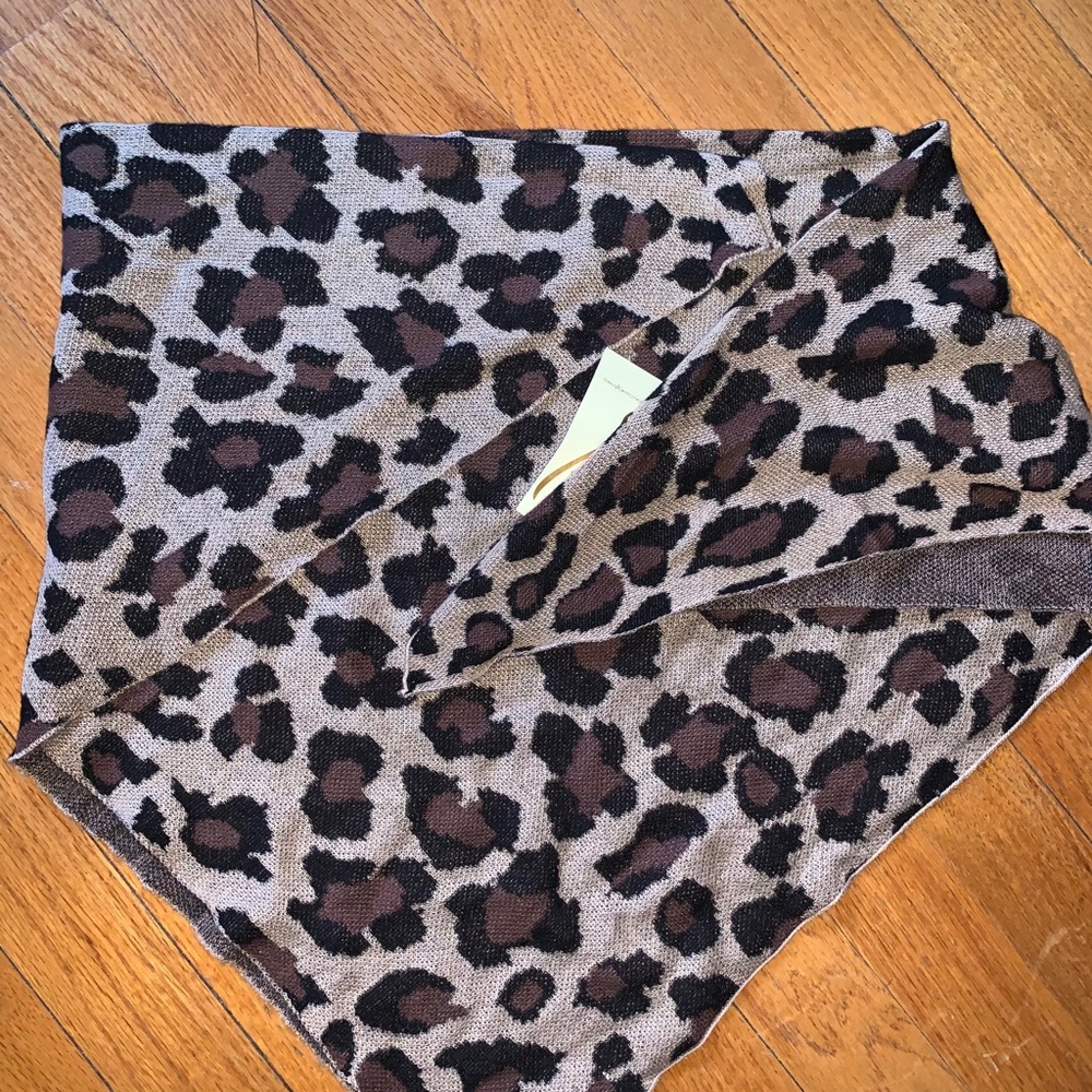 Scarf - Picture 2 of 6